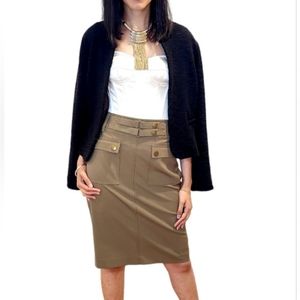 Pencil skirt with military influence